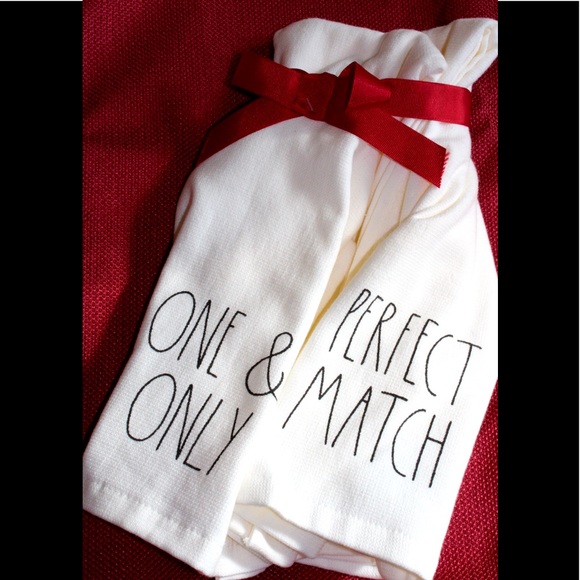 💚3/20$RAE DUNN ONE & ONLY/PERFECT MATCH TOWEL SET